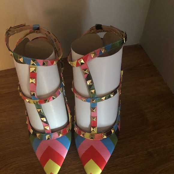 Pumps - Picture 7 of 7